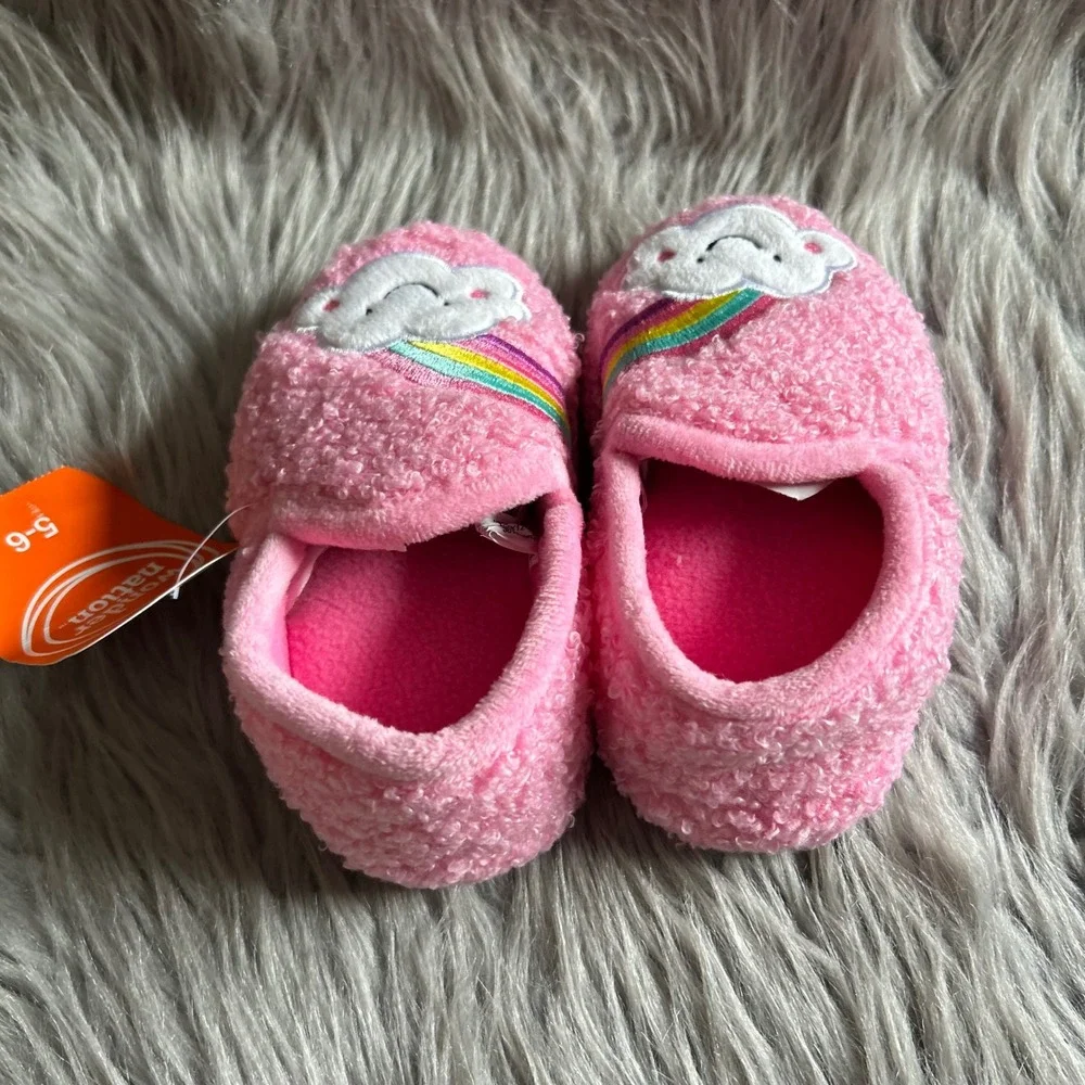 Wonder Nation Slippers Toddler Girls Size 5-6 Pink Fuzzy Rainbow Slip On Shoes